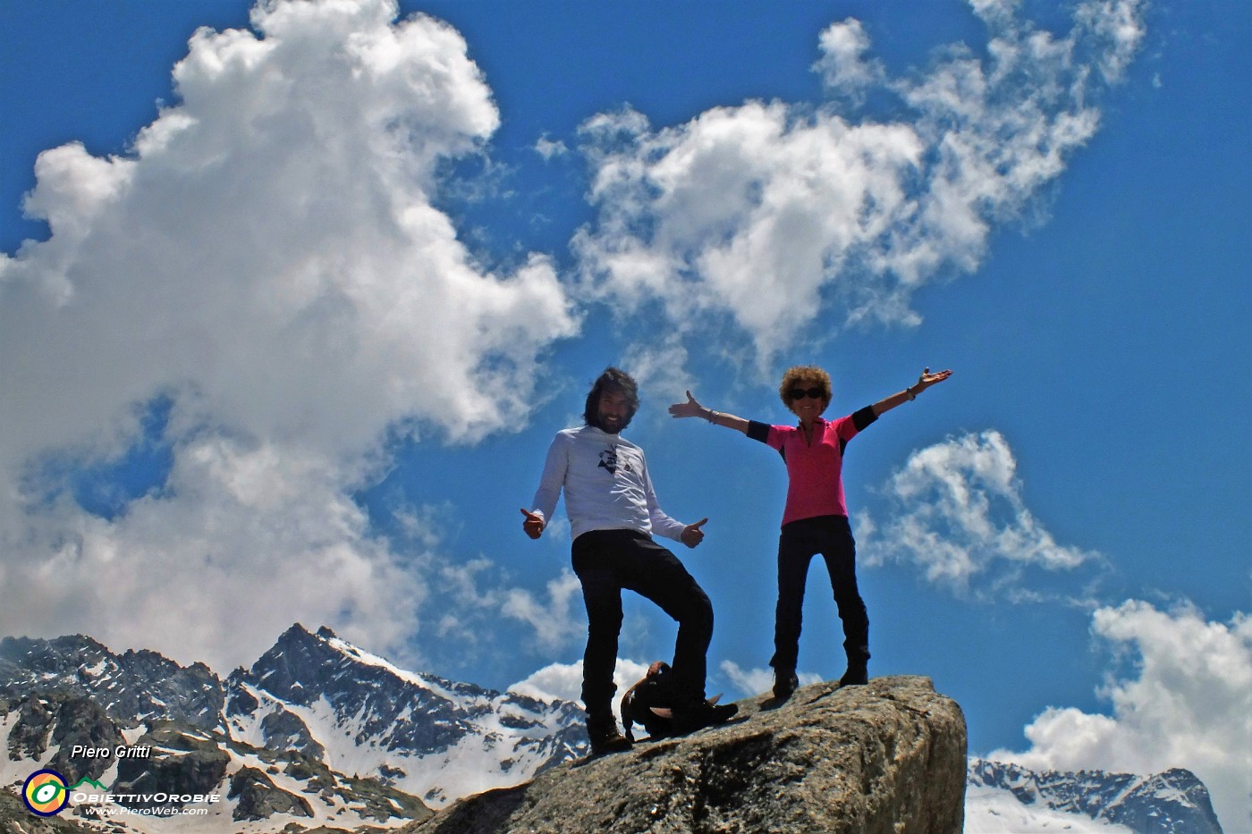 54 Su alto roccione alla base del fronte glaciale.JPG